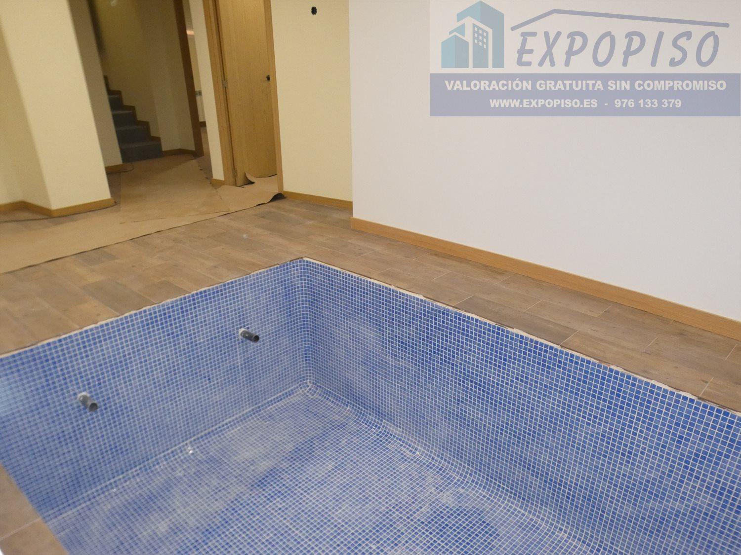 CASA DE OBRA NUEVA CON PISCINA - Imagen# 9